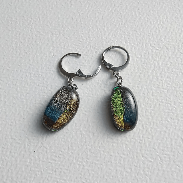 Boucles d'oreilles pendantes avec verre dichroïque multicolore LEIA&CO