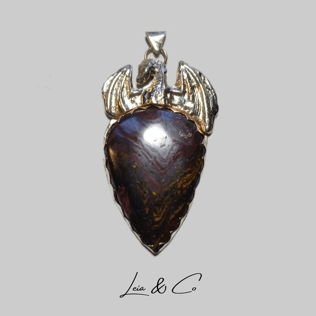 Amulette dragon doré avec pierre tigre de fer LEIA&CO