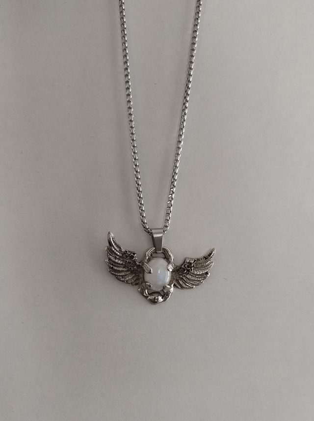 Collier amulette Khepri Scarabée égyptien avec pierre de Lune LEIA&CO