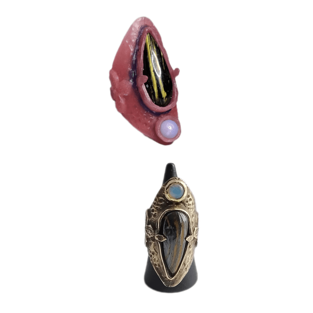 Bague massive antique avec tigre de fer et opalite LEIA&CO