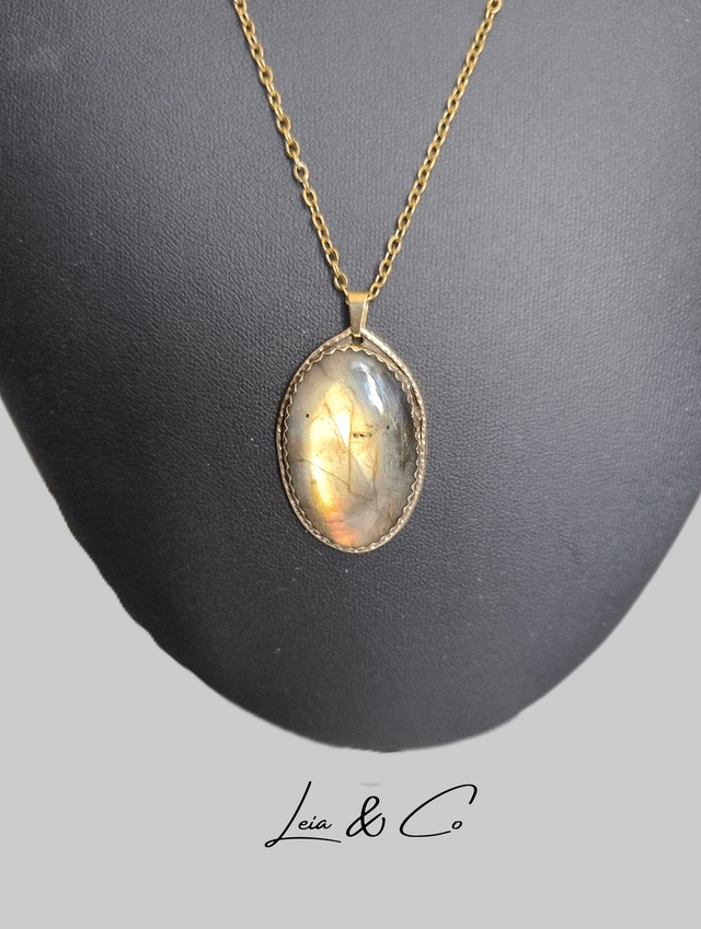 Collier doré Labradorite verte et Ankh LEIA&CO