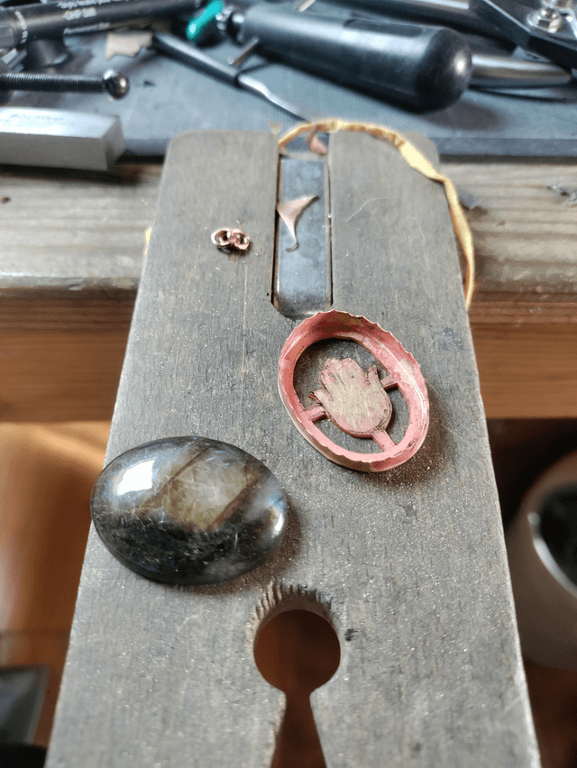 Collier Khamsa avec Labradorite verte LEIA&CO