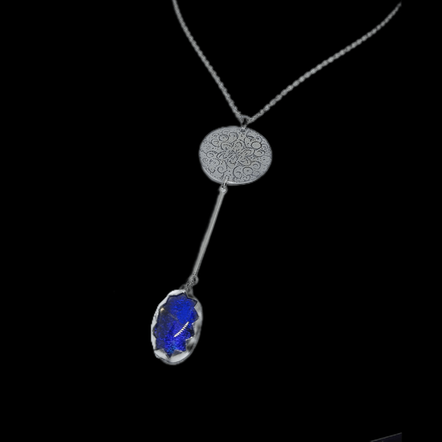 Collier chakra Brahma avec mandala et verre dichroïque bleu LEIA&CO