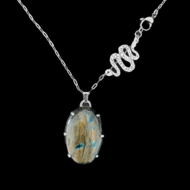 Collier serpent et Labradorite verte et marron LEIA&CO
